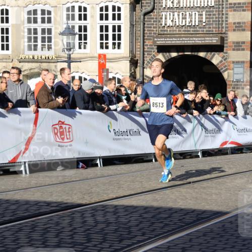 06.10.2024 - 19. swb-Marathon Bremen Strokosch-Dieckow http://msf.ph/oto/7359589 06.10.2024 10:32:03 Ziel 8300, 8371, 8513, 9063 meine-sportfotos.de