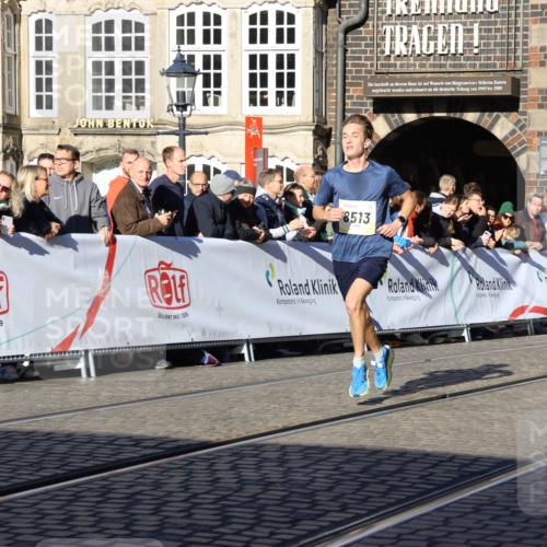 06.10.2024 - 19. swb-Marathon Bremen Strokosch-Dieckow http://msf.ph/oto/7359602 06.10.2024 10:32:04 Ziel 8300, 8371, 8513, 9063 meine-sportfotos.de