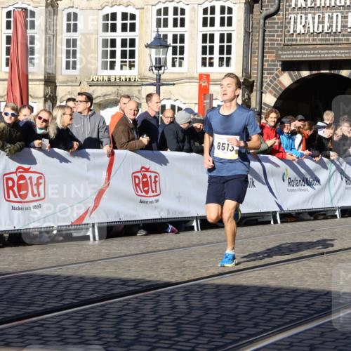 06.10.2024 - 19. swb-Marathon Bremen Strokosch-Dieckow http://msf.ph/oto/7359635 06.10.2024 10:32:04 Ziel 8300, 8371, 8513, 9063 meine-sportfotos.de