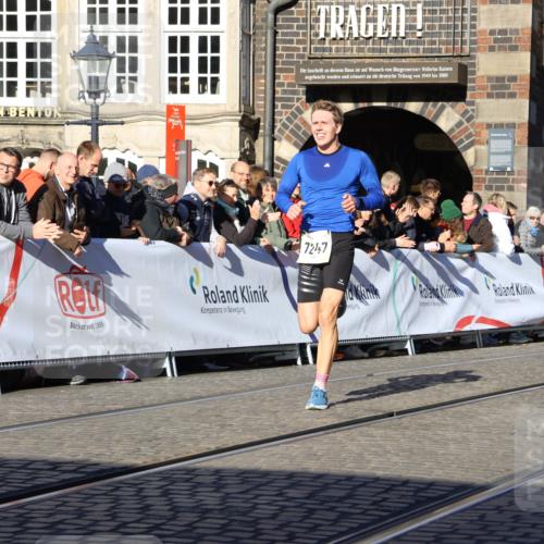 06.10.2024 - 19. swb-Marathon Bremen Strokosch-Dieckow http://msf.ph/oto/7360343 06.10.2024 10:32:43 Ziel 7247, 8211, 8647 meine-sportfotos.de