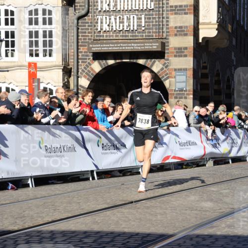 06.10.2024 - 19. swb-Marathon Bremen Strokosch-Dieckow http://msf.ph/oto/7360739 06.10.2024 10:33:29 Ziel 7838, 8664 meine-sportfotos.de