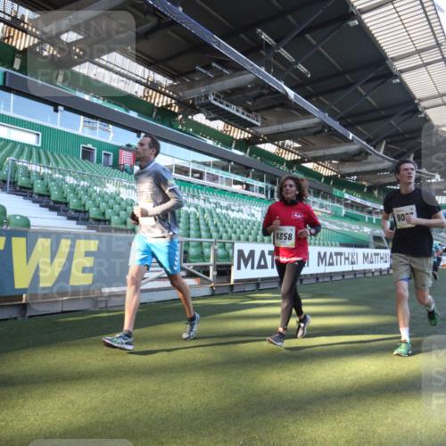 06.10.2024 - 19. swb-Marathon Bremen Yannick Fuchs http://msf.ph/oto/7360884 06.10.2024 10:27:23 Laufen im Stadion 7008, 7052, 7184, 7452, 7560, 7638, 7647, 7673, 7717, 7833, 7876, 7887, 8150, 8238, 8239, 8316, 8351, 8460, 8561, 8567, 8568, 8580, 8585, 8610, 8635, 8645, 8658, 8701, 8732, 8754, 8764, 8774, 8777, 8801, 8817, 8856, 8901, 8904, 8980, 9016, 9027, 9085, 9110 meine-sportfotos.de