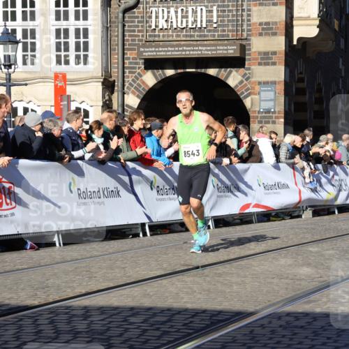 06.10.2024 - 19. swb-Marathon Bremen Strokosch-Dieckow http://msf.ph/oto/7361142 06.10.2024 10:33:50 Ziel 8139, 8423, 8543, 8735, 8938 meine-sportfotos.de