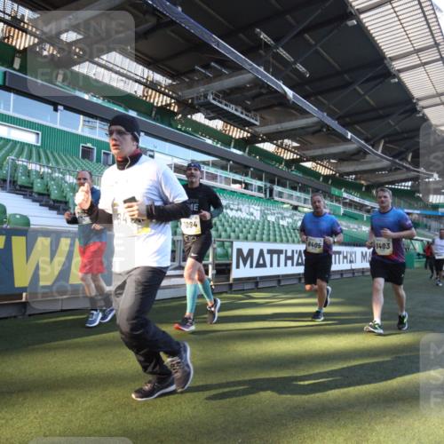 06.10.2024 - 19. swb-Marathon Bremen Yannick Fuchs http://msf.ph/oto/7361182 06.10.2024 10:28:09 Laufen im Stadion 7025, 7094, 7095, 7195, 7198, 7216, 7217, 7303, 7364, 7402, 7464, 7501, 7538, 7541, 7568, 7569, 7594, 7965, 8066, 8173, 8185, 8261, 8288, 8374, 8403, 8405, 8411, 8456, 8498, 8526, 8551, 8569, 8711, 8716, 8816, 8824, 8827, 8836, 8877, 8891, 8943, 8966, 9040, 9060 meine-sportfotos.de