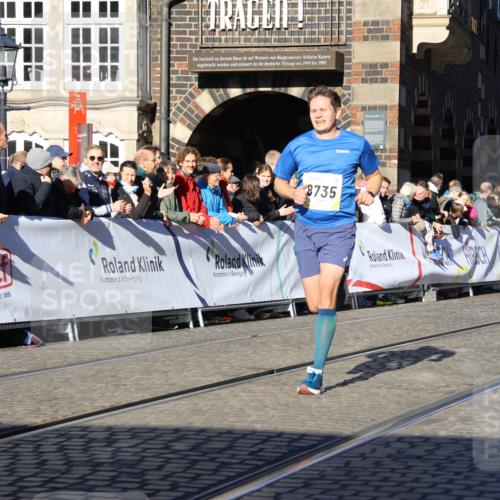 06.10.2024 - 19. swb-Marathon Bremen Strokosch-Dieckow http://msf.ph/oto/7361325 06.10.2024 10:33:52 Ziel 8139, 8423, 8543, 8735, 8750, 8938 meine-sportfotos.de