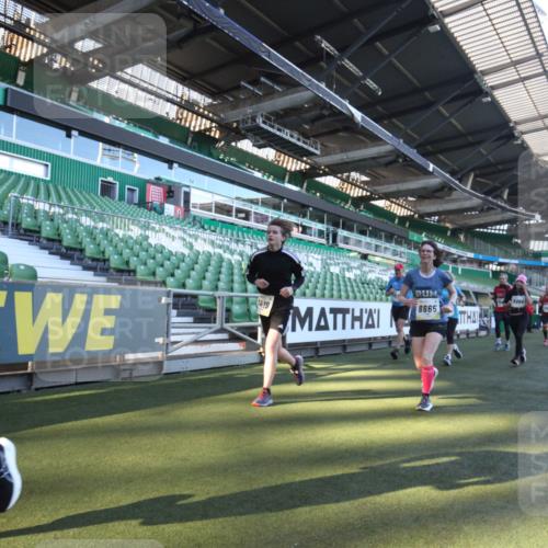 06.10.2024 - 19. swb-Marathon Bremen Yannick Fuchs http://msf.ph/oto/7361606 06.10.2024 10:28:50 Laufen im Stadion 7041, 7086, 7099, 7216, 7217, 7218, 7296, 7511, 7521, 7526, 7590, 7671, 7697, 7776, 7825, 7827, 7897, 7940, 8018, 8067, 8244, 8251, 8306, 8323, 8334, 8336, 8419, 8443, 8488, 8536, 8566, 8665, 8819, 8833, 8965, 8966, 8968, 8990, 8991, 9014, 9038, 9080 meine-sportfotos.de