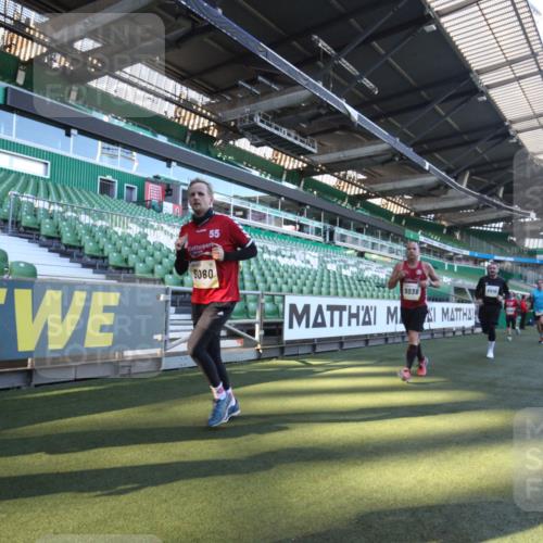 06.10.2024 - 19. swb-Marathon Bremen Yannick Fuchs http://msf.ph/oto/7361673 06.10.2024 10:28:54 Laufen im Stadion 7041, 7086, 7099, 7218, 7290, 7296, 7511, 7521, 7526, 7590, 7671, 7683, 7697, 7776, 7825, 7827, 7897, 7940, 8018, 8067, 8244, 8251, 8306, 8323, 8334, 8336, 8419, 8443, 8461, 8488, 8536, 8566, 8596, 8604, 8665, 8819, 8828, 8833, 8843, 8965, 8968, 8990, 8991, 9014, 9038, 9080 meine-sportfotos.de