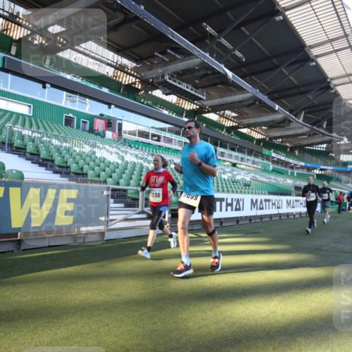 06.10.2024 - 19. swb-Marathon Bremen Yannick Fuchs http://msf.ph/oto/7361705 06.10.2024 10:28:58 Laufen im Stadion 7086, 7099, 7218, 7290, 7296, 7521, 7526, 7590, 7671, 7683, 7776, 7825, 7827, 7940, 8018, 8067, 8157, 8158, 8244, 8251, 8252, 8306, 8323, 8334, 8336, 8419, 8443, 8461, 8488, 8536, 8566, 8596, 8604, 8665, 8819, 8828, 8843, 8894, 8965, 8968, 8990, 8991, 9014, 9038, 9080, 9106 meine-sportfotos.de