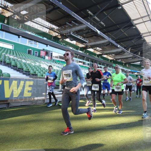 06.10.2024 - 19. swb-Marathon Bremen Yannick Fuchs http://msf.ph/oto/7362090 06.10.2024 10:29:49 Laufen im Stadion 7060, 7061, 7066, 7117, 7146, 7176, 7193, 7194, 7334, 7340, 7361, 7372, 7384, 7412, 7451, 7542, 7620, 7696, 7706, 7714, 7768, 7784, 7800, 7823, 7870, 7931, 7983, 7989, 7992, 8001, 8092, 8098, 8109, 8215, 8330, 8362, 8424, 8458, 8465, 8524, 8570, 8575, 8609, 8629, 8639, 8763, 8767, 8768, 8803, 8834, 8835, 8854, 8869, 8875, 8925, 8951, 8953, 8954, 9001, 9066 meine-sportfotos.de