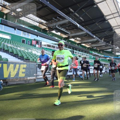 06.10.2024 - 19. swb-Marathon Bremen Yannick Fuchs http://msf.ph/oto/7362254 06.10.2024 10:30:11 Laufen im Stadion 7060, 7061, 7146, 7176, 7193, 7340, 7361, 7412, 7451, 7542, 7585, 7613, 7620, 7629, 7630, 7696, 7698, 7752, 7784, 7823, 7962, 7989, 8041, 8109, 8186, 8219, 8223, 8290, 8328, 8332, 8333, 8354, 8362, 8428, 8440, 8465, 8477, 8524, 8552, 8629, 8639, 8748, 8763, 8767, 8768, 8783, 8794, 8802, 8803, 8834, 8841, 8869, 8897, 8898, 8933, 8954, 9008, 9023, 9065, 9081 meine-sportfotos.de
