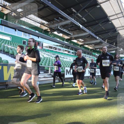 06.10.2024 - 19. swb-Marathon Bremen Yannick Fuchs http://msf.ph/oto/7362278 06.10.2024 10:30:13 Laufen im Stadion 7146, 7176, 7340, 7361, 7412, 7451, 7542, 7585, 7613, 7620, 7629, 7630, 7696, 7698, 7752, 7784, 7823, 7962, 7989, 8036, 8041, 8109, 8186, 8219, 8223, 8290, 8328, 8332, 8333, 8354, 8362, 8428, 8440, 8465, 8477, 8524, 8552, 8629, 8639, 8748, 8763, 8767, 8768, 8783, 8794, 8802, 8803, 8834, 8841, 8869, 8897, 8898, 8933, 8954, 9008, 9023, 9065, 9081 meine-sportfotos.de