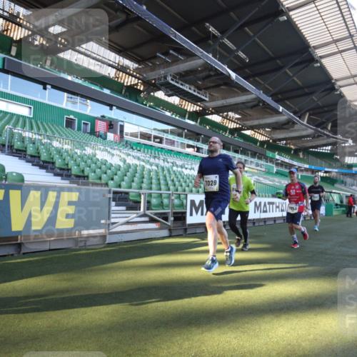 06.10.2024 - 19. swb-Marathon Bremen Yannick Fuchs http://msf.ph/oto/7362423 06.10.2024 10:30:37 Laufen im Stadion 7029, 7046, 7053, 7089, 7144, 7213, 7261, 7302, 7458, 7585, 7613, 7698, 7962, 8023, 8036, 8041, 8186, 8245, 8290, 8332, 8333, 8354, 8392, 8428, 8437, 8469, 8477, 8552, 8622, 8748, 8783, 8794, 8802, 8810, 8841, 8892, 8897, 8898, 8931, 8933, 8960, 8985, 9008, 9023, 9035, 9065, 9081 meine-sportfotos.de