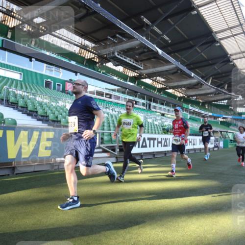 06.10.2024 - 19. swb-Marathon Bremen Yannick Fuchs http://msf.ph/oto/7362431 06.10.2024 10:30:38 Laufen im Stadion 7029, 7046, 7053, 7089, 7144, 7213, 7261, 7302, 7458, 7585, 7613, 7698, 7962, 8023, 8036, 8041, 8186, 8245, 8354, 8392, 8428, 8437, 8469, 8477, 8552, 8622, 8783, 8802, 8810, 8841, 8892, 8897, 8898, 8931, 8933, 8960, 8985, 9008, 9023, 9035, 9065, 9081 meine-sportfotos.de