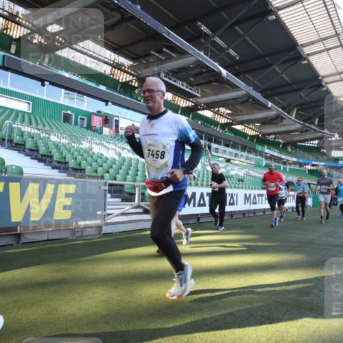 06.10.2024 - 19. swb-Marathon Bremen Yannick Fuchs http://msf.ph/oto/7362523 06.10.2024 10:30:56 Laufen im Stadion 7029, 7044, 7046, 7053, 7089, 7144, 7213, 7250, 7261, 7302, 7362, 7458, 7785, 7947, 8023, 8036, 8058, 8245, 8268, 8274, 8392, 8433, 8437, 8469, 8512, 8520, 8521, 8538, 8553, 8586, 8622, 8633, 8634, 8646, 8674, 8717, 8810, 8883, 8892, 8931, 8960, 8985, 9012, 9035, 9075, 9119 meine-sportfotos.de