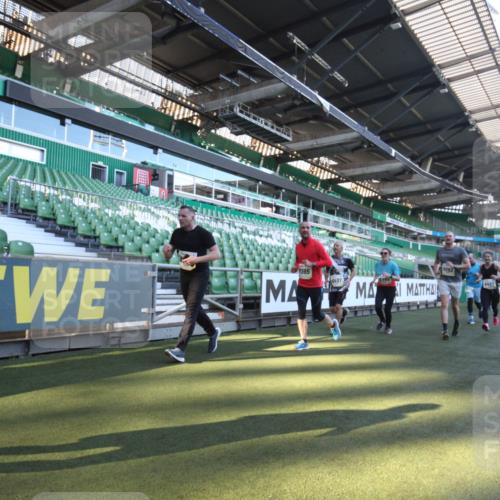06.10.2024 - 19. swb-Marathon Bremen Yannick Fuchs http://msf.ph/oto/7362525 06.10.2024 10:30:57 Laufen im Stadion 7029, 7044, 7046, 7053, 7089, 7144, 7213, 7250, 7261, 7302, 7362, 7458, 7785, 7947, 8023, 8036, 8058, 8245, 8268, 8274, 8392, 8433, 8437, 8469, 8512, 8520, 8521, 8538, 8553, 8586, 8622, 8633, 8634, 8646, 8674, 8717, 8810, 8823, 8883, 8892, 8931, 8960, 8985, 9012, 9035, 9075, 9119 meine-sportfotos.de