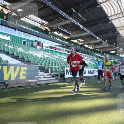 06.10.2024 - 19. swb-Marathon Bremen Yannick Fuchs http://msf.ph/oto/7362631 06.10.2024 10:31:18 Laufen im Stadion 7004, 7044, 7250, 7362, 7439, 7458, 7467, 7546, 7659, 7730, 7785, 7806, 7947, 7990, 8014, 8040, 8058, 8237, 8267, 8268, 8274, 8346, 8388, 8392, 8433, 8437, 8459, 8512, 8520, 8521, 8538, 8553, 8586, 8605, 8614, 8624, 8633, 8634, 8646, 8674, 8676, 8677, 8710, 8717, 8761, 8776, 8807, 8823, 8883, 8892, 8958, 8971, 8998, 9012, 9037, 9075, 9119, 9131 meine-sportfotos.de
