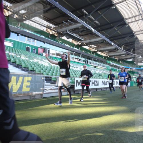 06.10.2024 - 19. swb-Marathon Bremen Yannick Fuchs http://msf.ph/oto/7362677 06.10.2024 10:31:23 Laufen im Stadion 7004, 7005, 7044, 7233, 7250, 7362, 7439, 7467, 7486, 7545, 7546, 7659, 7730, 7785, 7806, 7947, 7990, 8014, 8040, 8058, 8237, 8267, 8268, 8274, 8305, 8346, 8388, 8433, 8459, 8512, 8520, 8521, 8538, 8553, 8586, 8605, 8614, 8624, 8633, 8634, 8646, 8674, 8676, 8677, 8710, 8717, 8761, 8776, 8807, 8823, 8883, 8958, 8971, 8998, 9012, 9037, 9075, 9119, 9131 meine-sportfotos.de