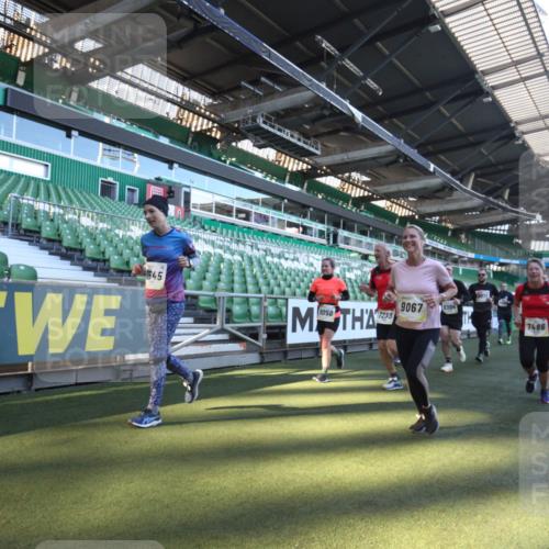 06.10.2024 - 19. swb-Marathon Bremen Yannick Fuchs http://msf.ph/oto/7362769 06.10.2024 10:31:45 Laufen im Stadion 7005, 7007, 7055, 7090, 7225, 7233, 7379, 7380, 7386, 7439, 7467, 7474, 7486, 7493, 7545, 7546, 7575, 7628, 7689, 7762, 7782, 7794, 7806, 7847, 7850, 7872, 7894, 7974, 8013, 8014, 8040, 8052, 8061, 8123, 8233, 8237, 8304, 8305, 8346, 8413, 8416, 8418, 8459, 8557, 8576, 8584, 8614, 8624, 8676, 8677, 8710, 8744, 8757, 8761, 8769, 8776, 8807, 8826, 8874, 8946, 8971, 8998, 9037 meine-sportfotos.de