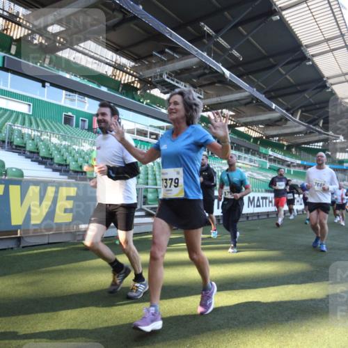 06.10.2024 - 19. swb-Marathon Bremen Yannick Fuchs http://msf.ph/oto/7362988 06.10.2024 10:32:08 Laufen im Stadion 7007, 7055, 7087, 7090, 7189, 7225, 7308, 7379, 7380, 7382, 7386, 7415, 7457, 7469, 7474, 7482, 7493, 7551, 7575, 7600, 7628, 7637, 7689, 7750, 7762, 7782, 7794, 7846, 7847, 7850, 7872, 7894, 7974, 8013, 8052, 8061, 8111, 8112, 8123, 8132, 8161, 8162, 8231, 8233, 8276, 8304, 8322, 8324, 8325, 8339, 8359, 8377, 8413, 8416, 8418, 8431, 8557, 8576, 8584, 8598, 8616, 8641, 8682, 8683, 8738, 8744, 8756, 8757, 8769, 8772, 8790, 8826, 8840, 8867, 8868, 8874, 8936, 8946, 8949, 8964 meine-sportfotos.de