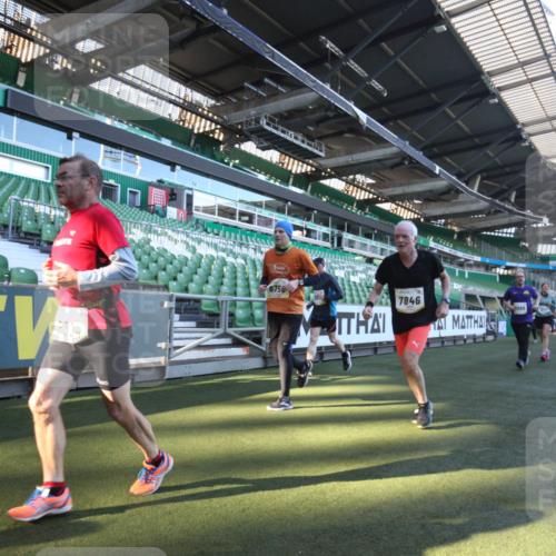 06.10.2024 - 19. swb-Marathon Bremen Yannick Fuchs http://msf.ph/oto/7363074 06.10.2024 10:32:13 Laufen im Stadion 7007, 7055, 7087, 7090, 7179, 7189, 7308, 7379, 7380, 7382, 7386, 7415, 7457, 7469, 7474, 7481, 7482, 7493, 7551, 7600, 7628, 7637, 7689, 7750, 7762, 7782, 7794, 7846, 7850, 7872, 7894, 7974, 7975, 8052, 8061, 8111, 8112, 8119, 8132, 8161, 8162, 8231, 8233, 8276, 8322, 8324, 8325, 8339, 8359, 8377, 8413, 8418, 8431, 8557, 8576, 8584, 8598, 8616, 8641, 8682, 8683, 8738, 8744, 8756, 8757, 8769, 8772, 8790, 8822, 8826, 8840, 8867, 8868, 8874, 8936, 8946, 8949, 8964 meine-sportfotos.de