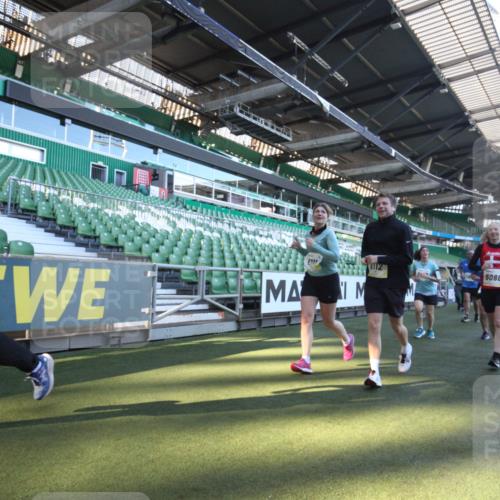06.10.2024 - 19. swb-Marathon Bremen Yannick Fuchs http://msf.ph/oto/7363091 06.10.2024 10:32:17 Laufen im Stadion 7007, 7055, 7087, 7090, 7179, 7189, 7308, 7379, 7382, 7386, 7415, 7457, 7469, 7474, 7481, 7482, 7493, 7551, 7600, 7637, 7689, 7750, 7782, 7846, 7850, 7894, 7974, 7975, 8052, 8061, 8111, 8112, 8119, 8132, 8161, 8162, 8231, 8276, 8322, 8324, 8325, 8339, 8359, 8377, 8413, 8418, 8431, 8576, 8584, 8598, 8616, 8641, 8682, 8683, 8738, 8744, 8756, 8757, 8769, 8772, 8790, 8822, 8826, 8840, 8867, 8868, 8874, 8936, 8946, 8949, 8964, 9115 meine-sportfotos.de