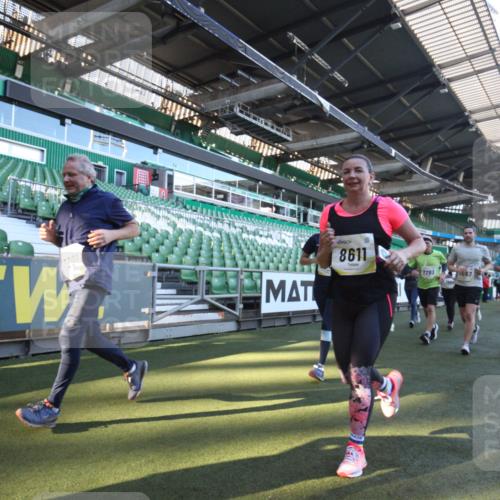 06.10.2024 - 19. swb-Marathon Bremen Yannick Fuchs http://msf.ph/oto/7363682 06.10.2024 10:33:40 Laufen im Stadion 7076, 7122, 7123, 7201, 7202, 7203, 7227, 7264, 7269, 7282, 7330, 7332, 7358, 7404, 7418, 7509, 7510, 7577, 7608, 7663, 7723, 7811, 7832, 7855, 7867, 7869, 7886, 7898, 7997, 8113, 8153, 8178, 8179, 8190, 8194, 8195, 8224, 8241, 8263, 8269, 8308, 8326, 8399, 8451, 8463, 8534, 8579, 8607, 8608, 8611, 8612, 8640, 8653, 8798, 8986, 9003, 9041, 9053, 9059, 9072, 9073, 9126 meine-sportfotos.de