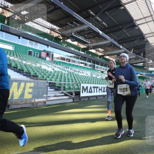 06.10.2024 - 19. swb-Marathon Bremen Yannick Fuchs http://msf.ph/oto/7363828 06.10.2024 10:33:55 Laufen im Stadion 7040, 7076, 7122, 7123, 7130, 7201, 7202, 7203, 7227, 7264, 7282, 7330, 7332, 7358, 7404, 7418, 7577, 7608, 7663, 7693, 7718, 7723, 7811, 7832, 7848, 7855, 7867, 7869, 7886, 7935, 7987, 7997, 8005, 8006, 8017, 8033, 8107, 8113, 8178, 8179, 8190, 8195, 8197, 8208, 8229, 8235, 8236, 8263, 8269, 8293, 8326, 8338, 8382, 8398, 8399, 8414, 8415, 8435, 8463, 8534, 8546, 8572, 8579, 8607, 8608, 8611, 8612, 8640, 8644, 8653, 8694, 8707, 8798, 9003, 9053, 9072, 9073 meine-sportfotos.de