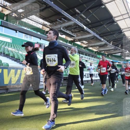 06.10.2024 - 19. swb-Marathon Bremen Yannick Fuchs http://msf.ph/oto/7363928 06.10.2024 10:34:11 Laufen im Stadion 7040, 7048, 7122, 7130, 7221, 7223, 7227, 7242, 7255, 7262, 7264, 7352, 7358, 7377, 7383, 7395, 7404, 7418, 7446, 7507, 7532, 7693, 7718, 7722, 7723, 7745, 7775, 7811, 7832, 7844, 7848, 7886, 7909, 7910, 7929, 7935, 7971, 7987, 8005, 8006, 8017, 8027, 8033, 8107, 8113, 8115, 8178, 8179, 8190, 8197, 8203, 8208, 8229, 8235, 8236, 8270, 8283, 8293, 8326, 8338, 8382, 8398, 8399, 8414, 8415, 8435, 8463, 8546, 8550, 8572, 8579, 8607, 8608, 8612, 8640, 8644, 8670, 8694, 8707, 8736 meine-sportfotos.de