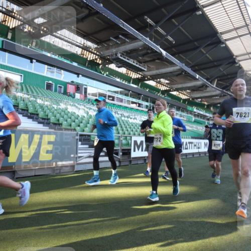 06.10.2024 - 19. swb-Marathon Bremen Yannick Fuchs http://msf.ph/oto/7364196 06.10.2024 10:34:37 Laufen im Stadion 7048, 7156, 7204, 7221, 7223, 7242, 7255, 7262, 7307, 7335, 7352, 7377, 7383, 7395, 7413, 7436, 7443, 7446, 7502, 7507, 7532, 7587, 7679, 7680, 7722, 7745, 7757, 7772, 7773, 7775, 7844, 7864, 7909, 7910, 7918, 7926, 7929, 7954, 7971, 7980, 7981, 7987, 8017, 8027, 8085, 8107, 8115, 8118, 8122, 8152, 8166, 8203, 8229, 8246, 8270, 8283, 8363, 8398, 8472, 8494, 8495, 8496, 8539, 8541, 8542, 8550, 8572, 8644, 8670, 8678, 8736, 8839, 8848, 9015 meine-sportfotos.de