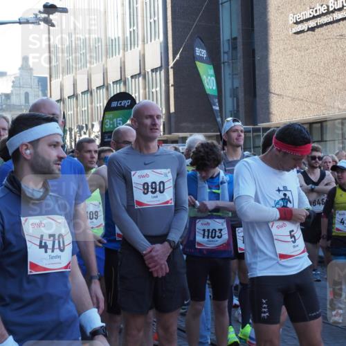 06.10.2024 - 19. swb-Marathon Bremen Luisa Fischer http://msf.ph/oto/7364364 06.10.2024 09:28:03 Allgemein zum Event 3, 15, 3, 00, 21, 60, 470, 09, 990, 1103, 646, 47, 44 meine-sportfotos.de