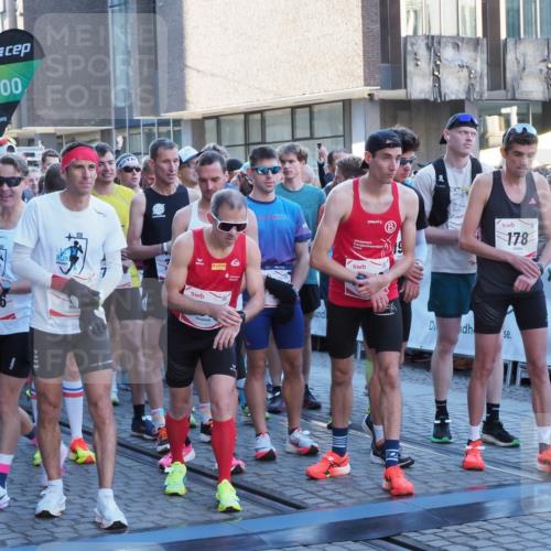 06.10.2024 - 19. swb-Marathon Bremen Luisa Fischer http://msf.ph/oto/7364458 06.10.2024 09:29:58 Allgemein zum Event 3, 15, 3, 00, 990, 2924, 178 meine-sportfotos.de