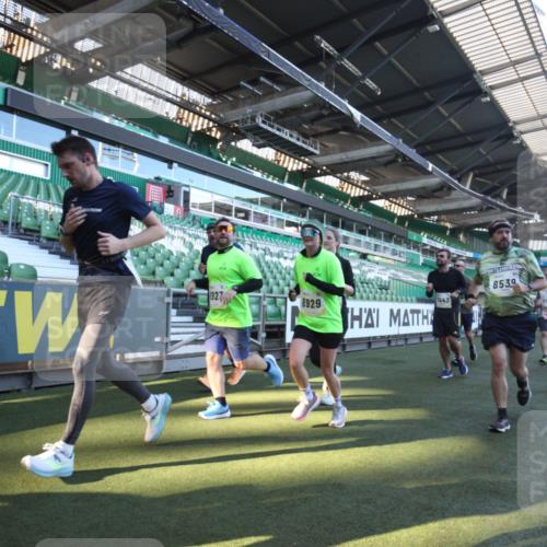06.10.2024 - 19. swb-Marathon Bremen Yannick Fuchs http://msf.ph/oto/7364519 06.10.2024 10:34:57 Laufen im Stadion 7034, 7035, 7042, 7138, 7155, 7156, 7162, 7204, 7226, 7251, 7258, 7295, 7307, 7321, 7335, 7413, 7436, 7443, 7468, 7478, 7479, 7490, 7502, 7587, 7644, 7679, 7680, 7690, 7699, 7757, 7772, 7773, 7863, 7864, 7899, 7900, 7902, 7918, 7926, 7932, 7954, 7955, 7980, 7981, 8073, 8074, 8085, 8088, 8118, 8122, 8144, 8152, 8166, 8183, 8246, 8363, 8366, 8370, 8378, 8429, 8449, 8450, 8472, 8494, 8495, 8496, 8506, 8509, 8539, 8541, 8542, 8588, 8589, 8678, 8698, 8760, 8799, 8839, 8848, 9015 meine-sportfotos.de