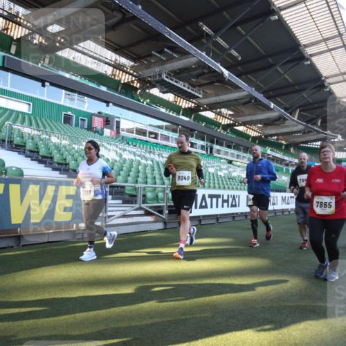 06.10.2024 - 19. swb-Marathon Bremen Yannick Fuchs http://msf.ph/oto/7364612 06.10.2024 10:35:05 Laufen im Stadion 7034, 7035, 7042, 7138, 7155, 7156, 7162, 7204, 7226, 7251, 7258, 7266, 7295, 7307, 7321, 7335, 7413, 7443, 7468, 7478, 7479, 7490, 7502, 7587, 7644, 7679, 7680, 7690, 7699, 7757, 7772, 7773, 7863, 7864, 7899, 7900, 7902, 7923, 7926, 7932, 7954, 7955, 7981, 8073, 8074, 8088, 8118, 8144, 8152, 8183, 8225, 8246, 8366, 8370, 8378, 8409, 8410, 8429, 8449, 8450, 8472, 8494, 8495, 8496, 8506, 8509, 8539, 8541, 8542, 8588, 8589, 8698, 8760, 8799, 8839, 8848 meine-sportfotos.de