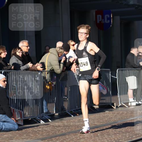 06.10.2024 - 19. swb-Marathon Bremen Strokosch-Dieckow http://msf.ph/oto/7364809 06.10.2024 10:27:19 Laufen 8349 meine-sportfotos.de