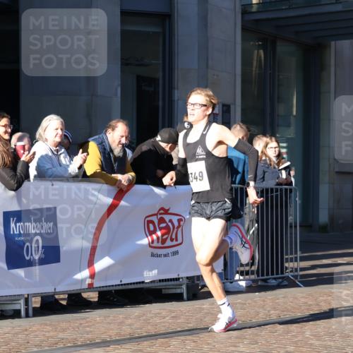 06.10.2024 - 19. swb-Marathon Bremen Strokosch-Dieckow http://msf.ph/oto/7364847 06.10.2024 10:27:21 Laufen 8349 meine-sportfotos.de