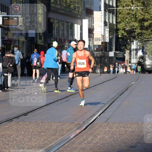 06.10.2024 - 19. swb-Marathon Bremen Strokosch-Dieckow http://msf.ph/oto/7364911 06.10.2024 10:28:20 Laufen 9125 meine-sportfotos.de