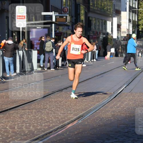 06.10.2024 - 19. swb-Marathon Bremen Strokosch-Dieckow http://msf.ph/oto/7364957 06.10.2024 10:28:22 Laufen 9125 meine-sportfotos.de