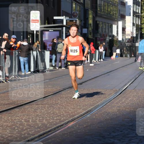 06.10.2024 - 19. swb-Marathon Bremen Strokosch-Dieckow http://msf.ph/oto/7364966 06.10.2024 10:28:22 Laufen 9125 meine-sportfotos.de