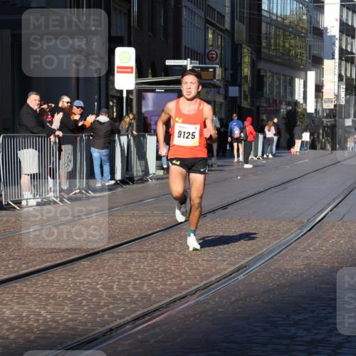 06.10.2024 - 19. swb-Marathon Bremen Strokosch-Dieckow http://msf.ph/oto/7364974 06.10.2024 10:28:23 Laufen 9125 meine-sportfotos.de