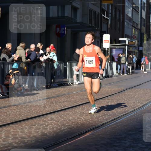 06.10.2024 - 19. swb-Marathon Bremen Strokosch-Dieckow http://msf.ph/oto/7365005 06.10.2024 10:28:24 Laufen 9125 meine-sportfotos.de