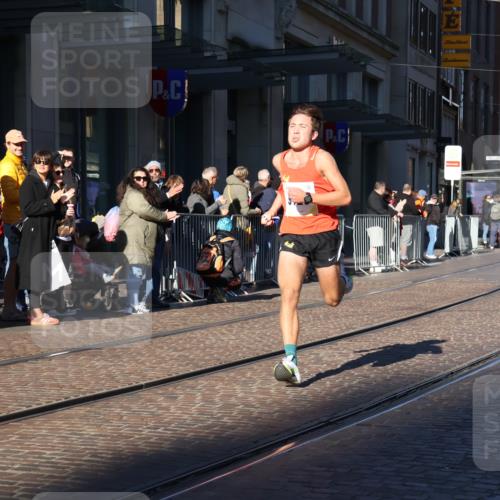 06.10.2024 - 19. swb-Marathon Bremen Strokosch-Dieckow http://msf.ph/oto/7365030 06.10.2024 10:28:24 Laufen 9125 meine-sportfotos.de