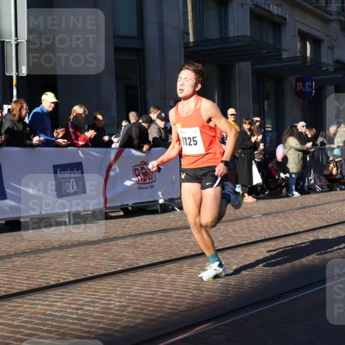 06.10.2024 - 19. swb-Marathon Bremen Strokosch-Dieckow http://msf.ph/oto/7365054 06.10.2024 10:28:25 Laufen 9125 meine-sportfotos.de