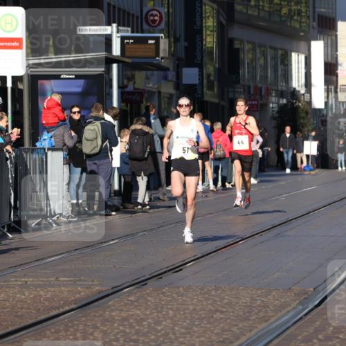 06.10.2024 - 19. swb-Marathon Bremen Strokosch-Dieckow http://msf.ph/oto/7365286 06.10.2024 10:29:27 Laufen 44, 51 meine-sportfotos.de