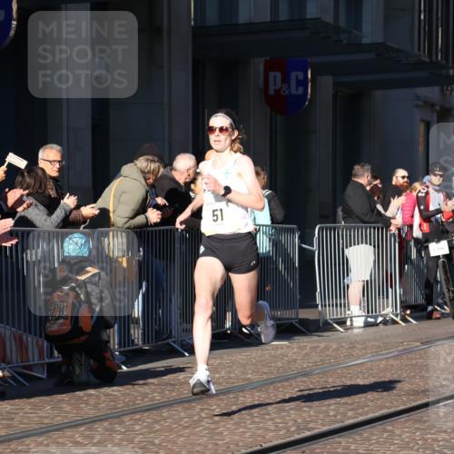 06.10.2024 - 19. swb-Marathon Bremen Strokosch-Dieckow http://msf.ph/oto/7365334 06.10.2024 10:29:31 Laufen 44, 51 meine-sportfotos.de