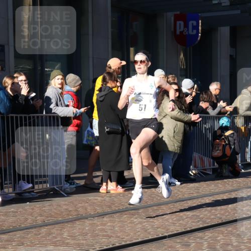 06.10.2024 - 19. swb-Marathon Bremen Strokosch-Dieckow http://msf.ph/oto/7365360 06.10.2024 10:29:32 Laufen 44, 51 meine-sportfotos.de