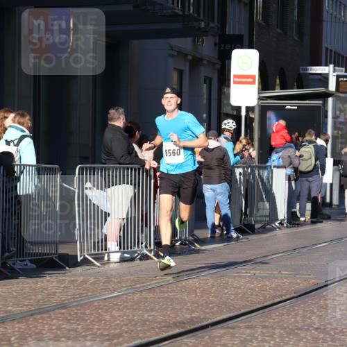 06.10.2024 - 19. swb-Marathon Bremen Strokosch-Dieckow http://msf.ph/oto/7365668 06.10.2024 10:30:37 Laufen 8499, 8500, 8560, 8600, 9039 meine-sportfotos.de