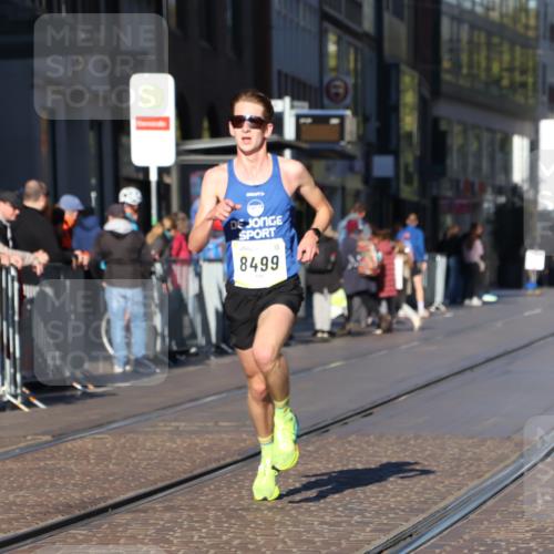 06.10.2024 - 19. swb-Marathon Bremen Strokosch-Dieckow http://msf.ph/oto/7366100 06.10.2024 10:31:11 Laufen 8499, 8846 meine-sportfotos.de