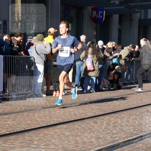 06.10.2024 - 19. swb-Marathon Bremen Strokosch-Dieckow http://msf.ph/oto/7366404 06.10.2024 10:31:55 Laufen 8300, 8371, 8513, 8753, 8780, 9063 meine-sportfotos.de