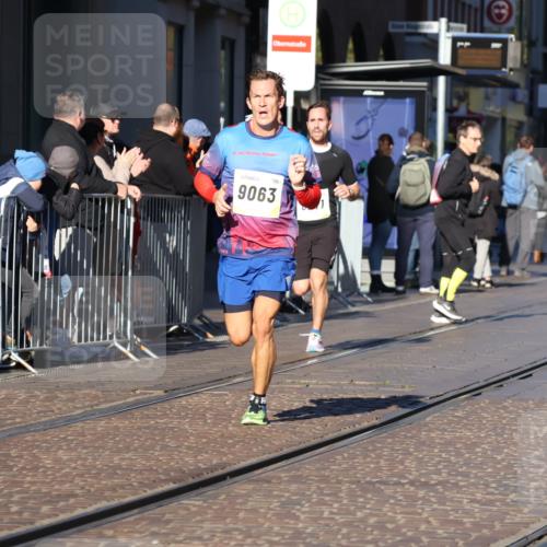 06.10.2024 - 19. swb-Marathon Bremen Strokosch-Dieckow http://msf.ph/oto/7366552 06.10.2024 10:32:03 Laufen 7247, 8371, 8753, 8780, 9063 meine-sportfotos.de