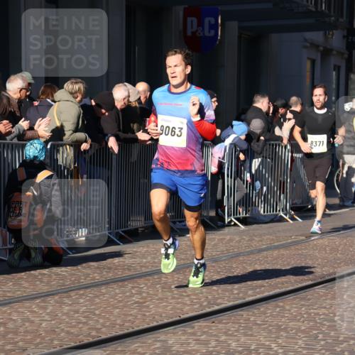 06.10.2024 - 19. swb-Marathon Bremen Strokosch-Dieckow http://msf.ph/oto/7366599 06.10.2024 10:32:05 Laufen 7247, 8211, 8371, 8753, 8780, 9063 meine-sportfotos.de